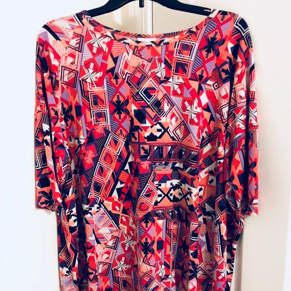 Geometric print Irma Lularoe - Picture 1 of 3